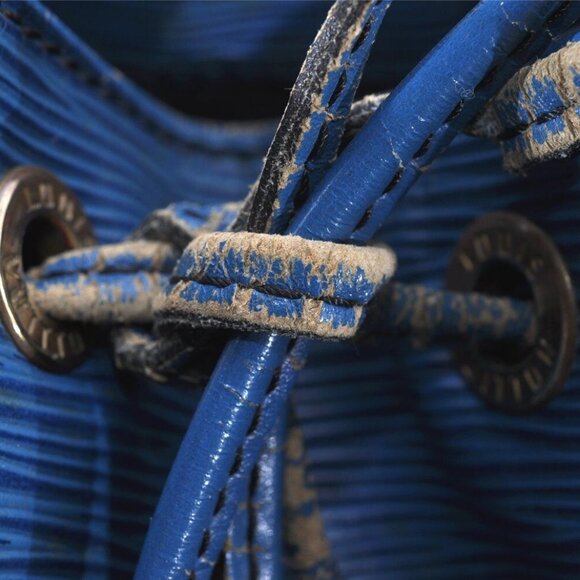 Authentic Louis Vuitton Epi Petit Noe Shoulder Drawstring Bag Blue - Picture 7 of 16